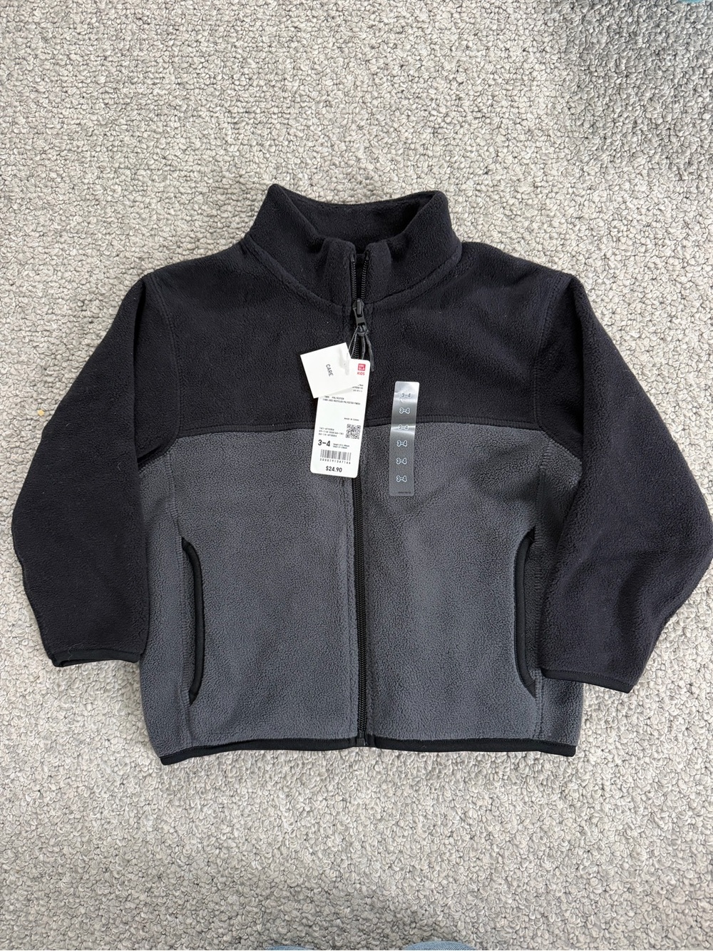 Uniqlo Kids Two-Tone Black & Charcoal Puffer-Style Fleece Jacket